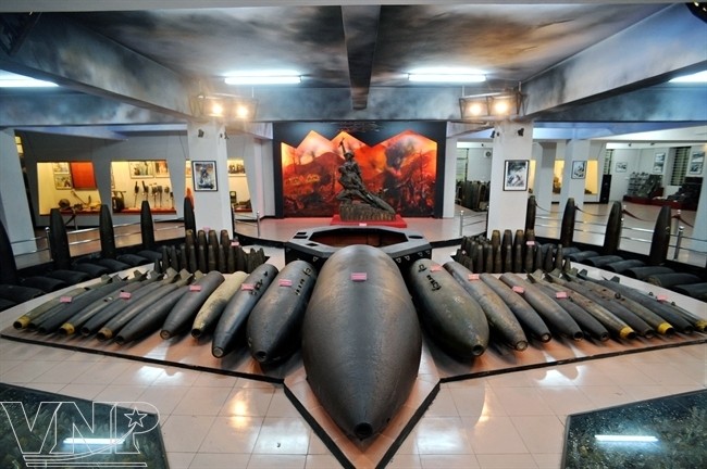 การจัดแสดงกับระเบิด ณ พิพิธภัณฑ์ทหารช่างในกรุงฮานอย - ảnh 1