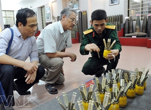 การจัดแสดงกับระเบิด ณ พิพิธภัณฑ์ทหารช่างในกรุงฮานอย - ảnh 5