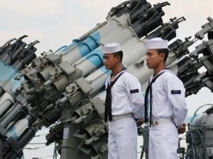 กองทัพเรือประเทศอาเซียนจะซ้อมรบกับ 8 ประเทศในทะเลตะวันออก - ảnh 1