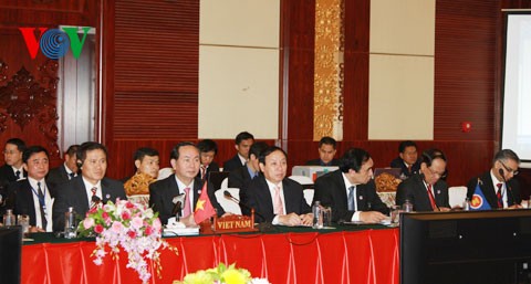 เปิดการประชุมรัฐมนตรีอาเซียนเกี่ยวกับการป้องกันและปราบปรามอาชญากรรมข้ามชาติ - ảnh 1