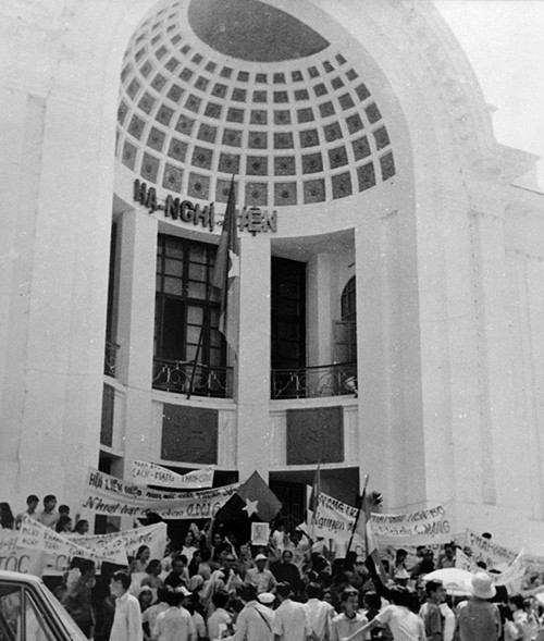 วินาทีแห่งประวัติศาสตร์ในวันปลดปล่อยภาคใต้เวียดนาม 30 เมษายน ปี 1975 - ảnh 5