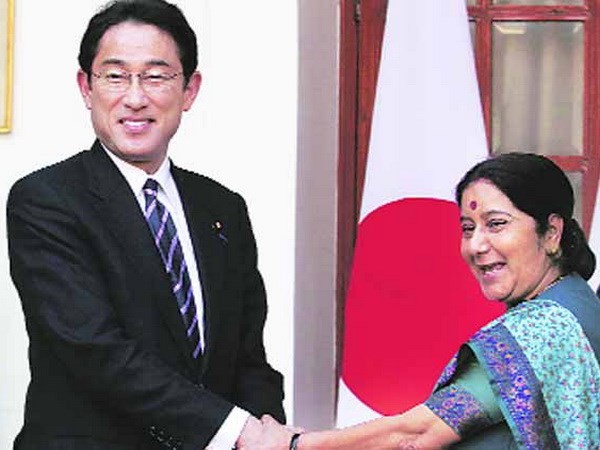 ญี่ปุ่นและอินเดียเห็นพ้องกันที่จะเสริมสร้างพันธมิตรไตรภาคีกับสหรัฐ - ảnh 1
