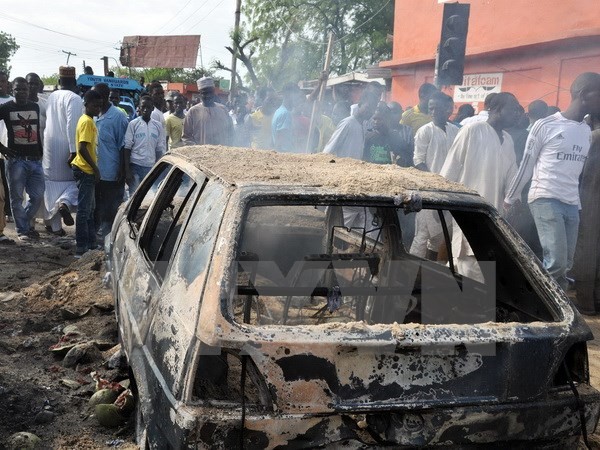 มีผู้เสียชีวิตอย่างน้อย 47 คนจากเหตุระเบิด 3 ครั้งติดต่อกันในประเทศไนจีเรีย - ảnh 1