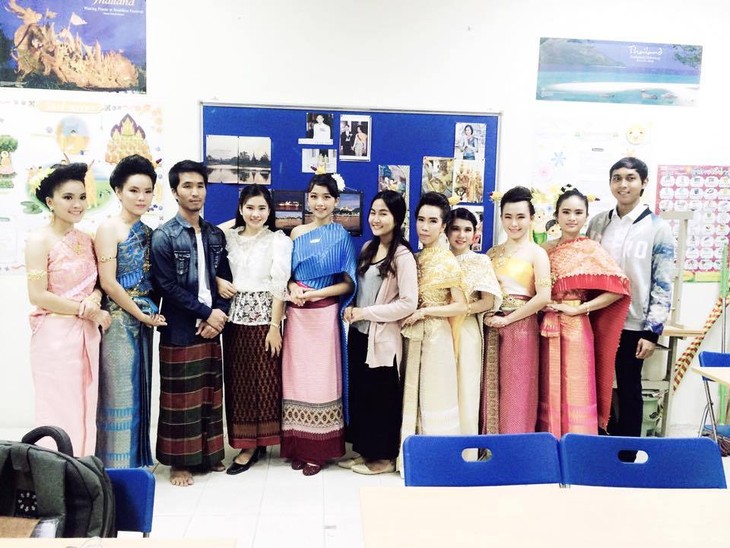 รูปแบบความร่วมมือด้านการศึกษาระหว่างเวียดนามกับไทย ณ มหาวิทยาลัยฮานอย - ảnh 2