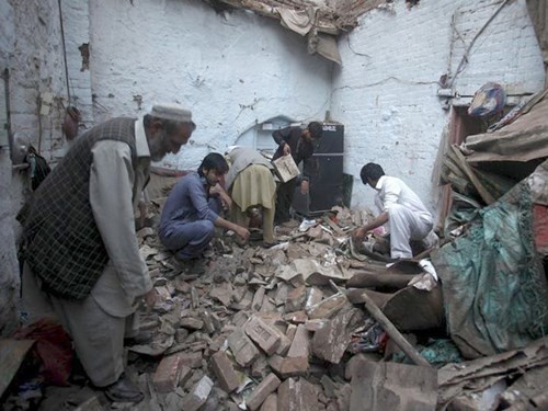 สหประชาชาติเสนอให้สนับสนุนอัฟกานิสถานและปากีสถานแก้ไขผลเสียหายจากเหตุแผ่นดินไหว - ảnh 1