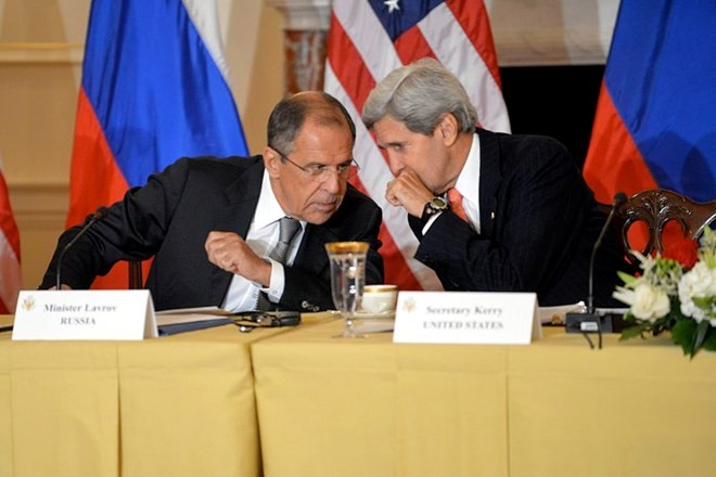 รัสเซียและสหรัฐเจรจาทางโทรศัพท์เกี่ยวกับปัญหาของซีเรีย - ảnh 1