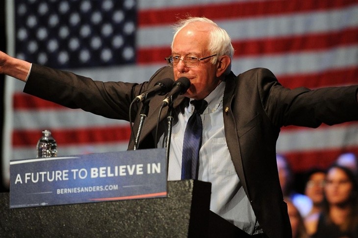 นาย Bernie Sanders ได้รับชัยชนะในการเลือกตั้งขั้นต้นของพรรคเดโมแครตในรัฐอะแลสกาและรัฐวอชิงตัน  - ảnh 1
