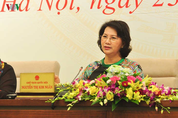 รัฐสภาเวียดนามให้คำมั่นที่จะตรวจสอบปัญหาหนี้สาธารณะอย่างใกล้ชิด - ảnh 1