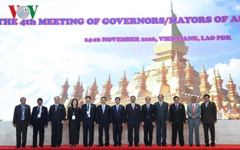 เปิดการประชุมนายกเทศมนตรีนครหลวงของประเทศอาเซียนครั้งที่ 4 ณ ประเทศลาว - ảnh 1