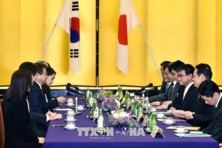 ญี่ปุ่นและสาธารณรัฐเกาหลีเห็นพ้องที่จะเพิ่มแรงกดดันต่อสาธารณรัฐประชาธิปไตยประชาชนเกาหลีต่อไป - ảnh 1