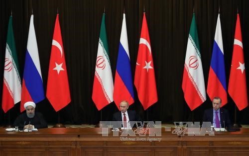  กำหนดกรอบเวลาจัดการประชุมผู้นำรัสเซีย ตุรกีและอิหร่านเกี่ยวกับปัญหาของซีเรีย - ảnh 1