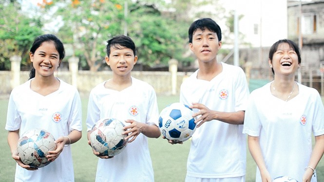 เยาวชนเวียดนาม 4 คนได้รับเชิญเข้าร่วมกิจกรรม “ฟุตบอลแห่งความหวัง”ของ FIFA - ảnh 1
