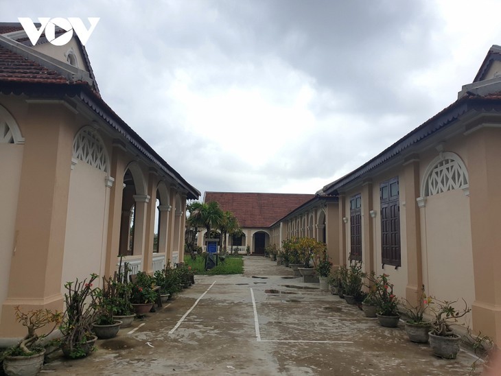 โรงเรียนสอนศาสนาคริสต์ Làng Sông กับร่องรอยของแหล่งกำเนิดของภาษาก๊วกหงือ - ảnh 5