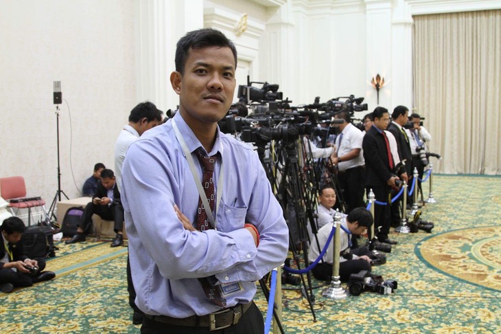 นักข่าวชาวเขมร แยงแจงดา ได้รับเหรียญอิสริยาภรณ์มิตรภาพและความร่วมมือระหว่างประเทศ - ảnh 1