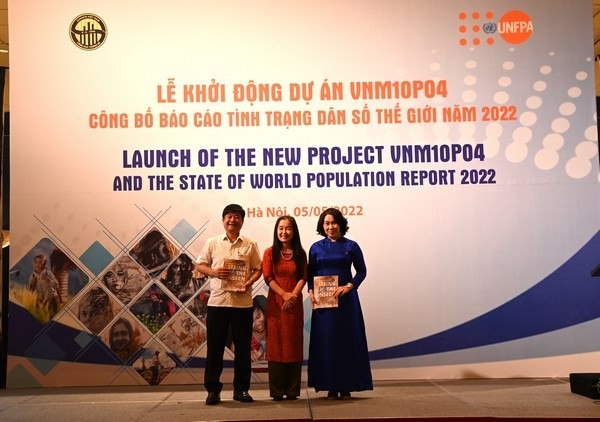 UNFPAช่วยเหลือเวียดนามในการจัดทำและตรวจสอบนโยบาย ยุทธศาสตร์และแผนพัฒนาเศรษฐกิจสังคม - ảnh 1
