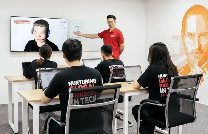 MindX – ศูนย์บ่มเพาะผู้มีทักษะสูงด้านเทคโนโลยีของเวียดนาม - ảnh 1